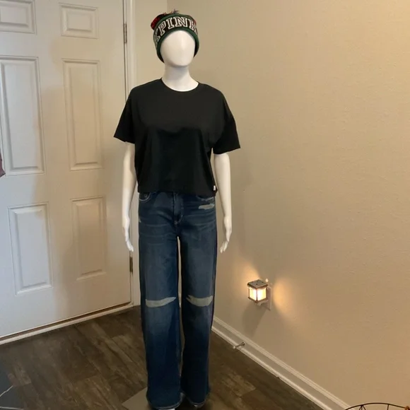 NWOT, Vuori Energy Tee, Black, Size Small - Picture 4 of 5